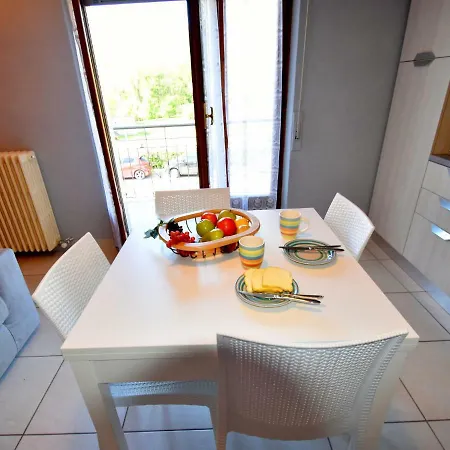 Comfortable Holiday In Close To Lake *