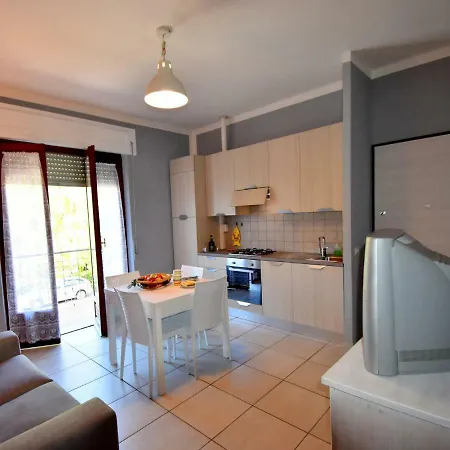 Comfortable Holiday In Close To Lake Verbania