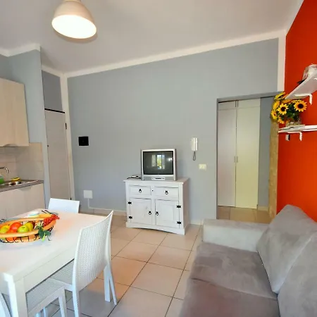 Comfortable Holiday In Close To Lake Verbania